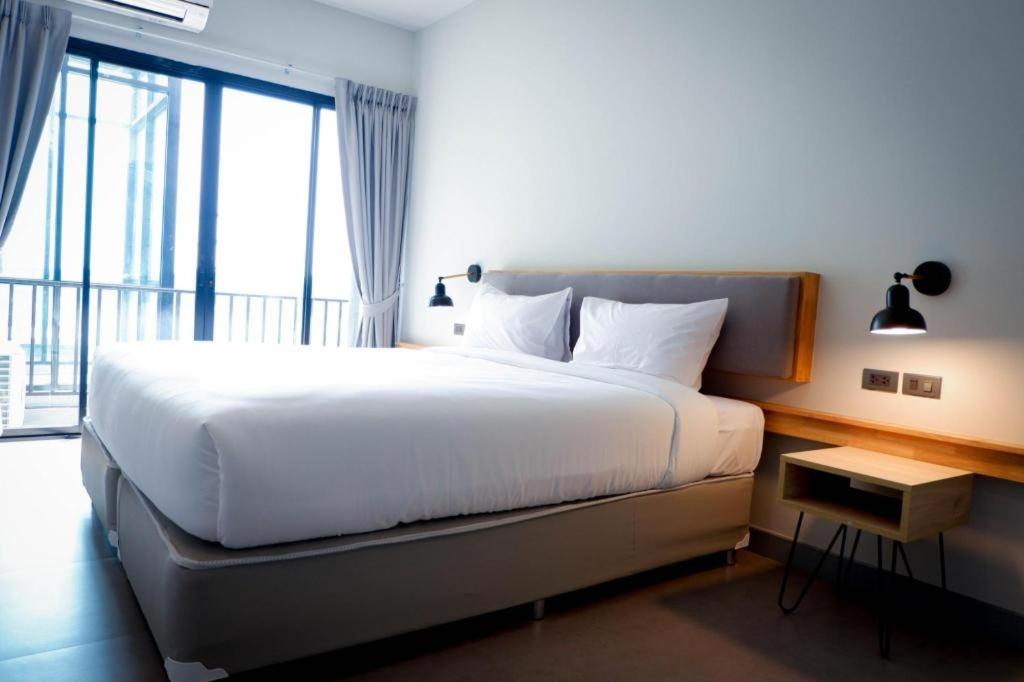 @Sleep Hotel Nakhon Pathom Eksteriør billede