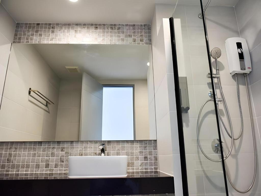 @Sleep Hotel Nakhon Pathom Eksteriør billede